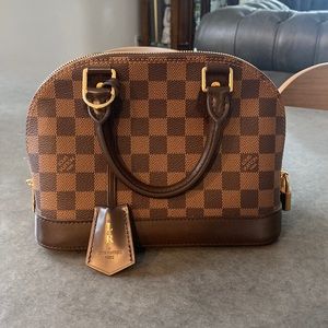 LOUIS VUITTON ALMA BB in Damier Ebene. SOLD OUT IN STORES !!!